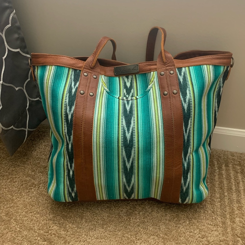 Nena and co Olga tote palmera
